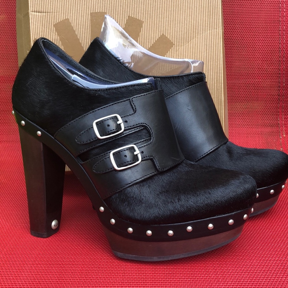 UGG Australia W Illiana Black Bootie